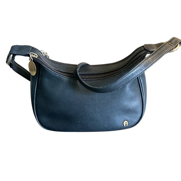 Vintage Etienne Aigner Black Small Shoulder Bag 5x10 Leather Classic Mini Preppy - Picture 1 of 16